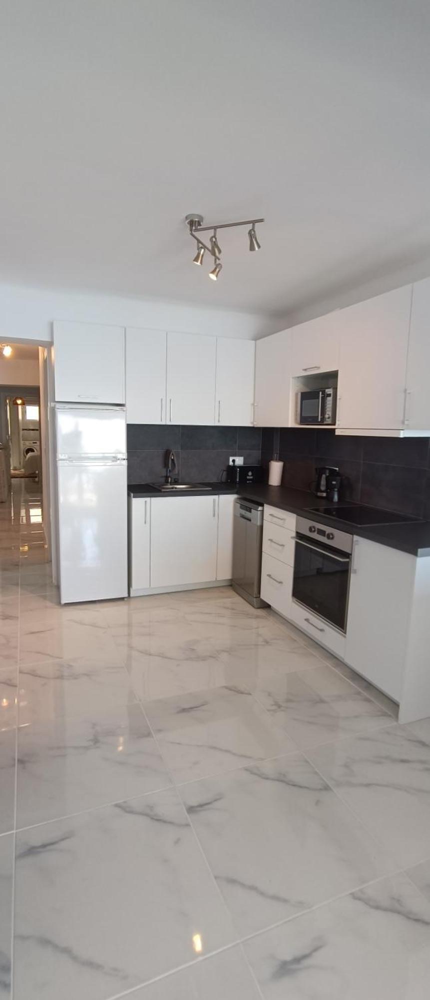 Pmt16 - Large City Apartment On The Beach Торевьиа Экстерьер фото